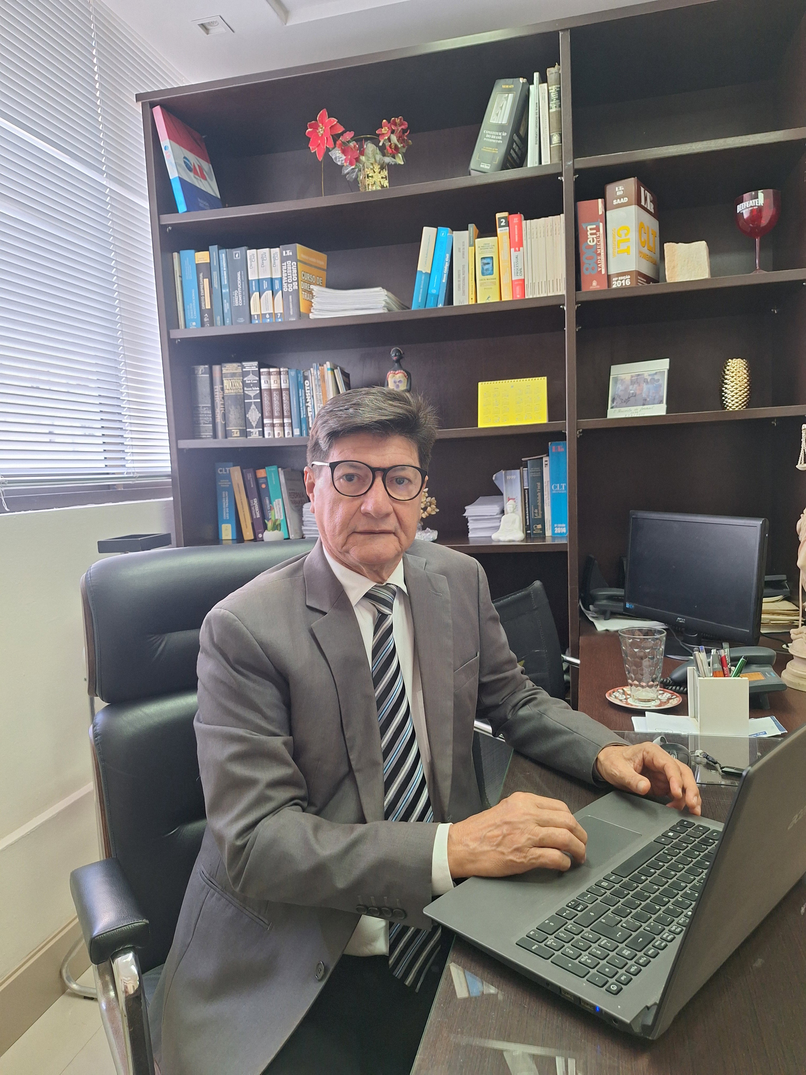Paulo-Lobo-perfil.jpg